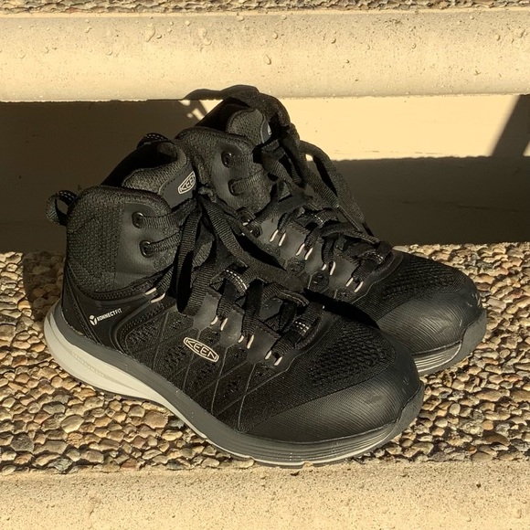 Keen Women's 5.5 Vista Energy Mid Carbon Fiber Toe EH Slip Resistant Work Boot - Picture 13 of 15